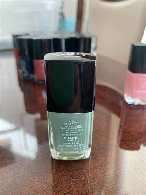 CHANEL LEGERETE 608 NAIL POLISH BRAND NEW .